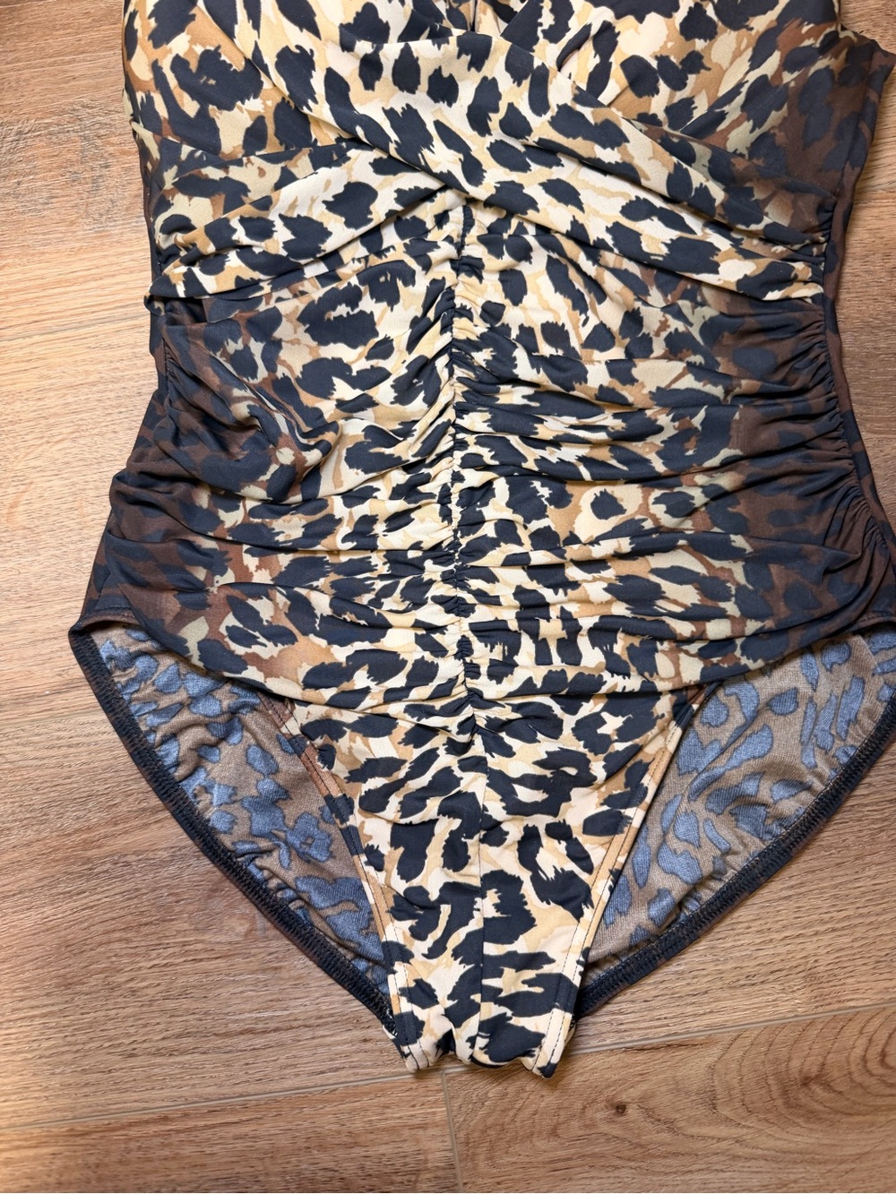 Miraclesuit Animal Print One Piece Swimsuit Medium 8 10 Underwire Tummy Control - Picture 7 of 16